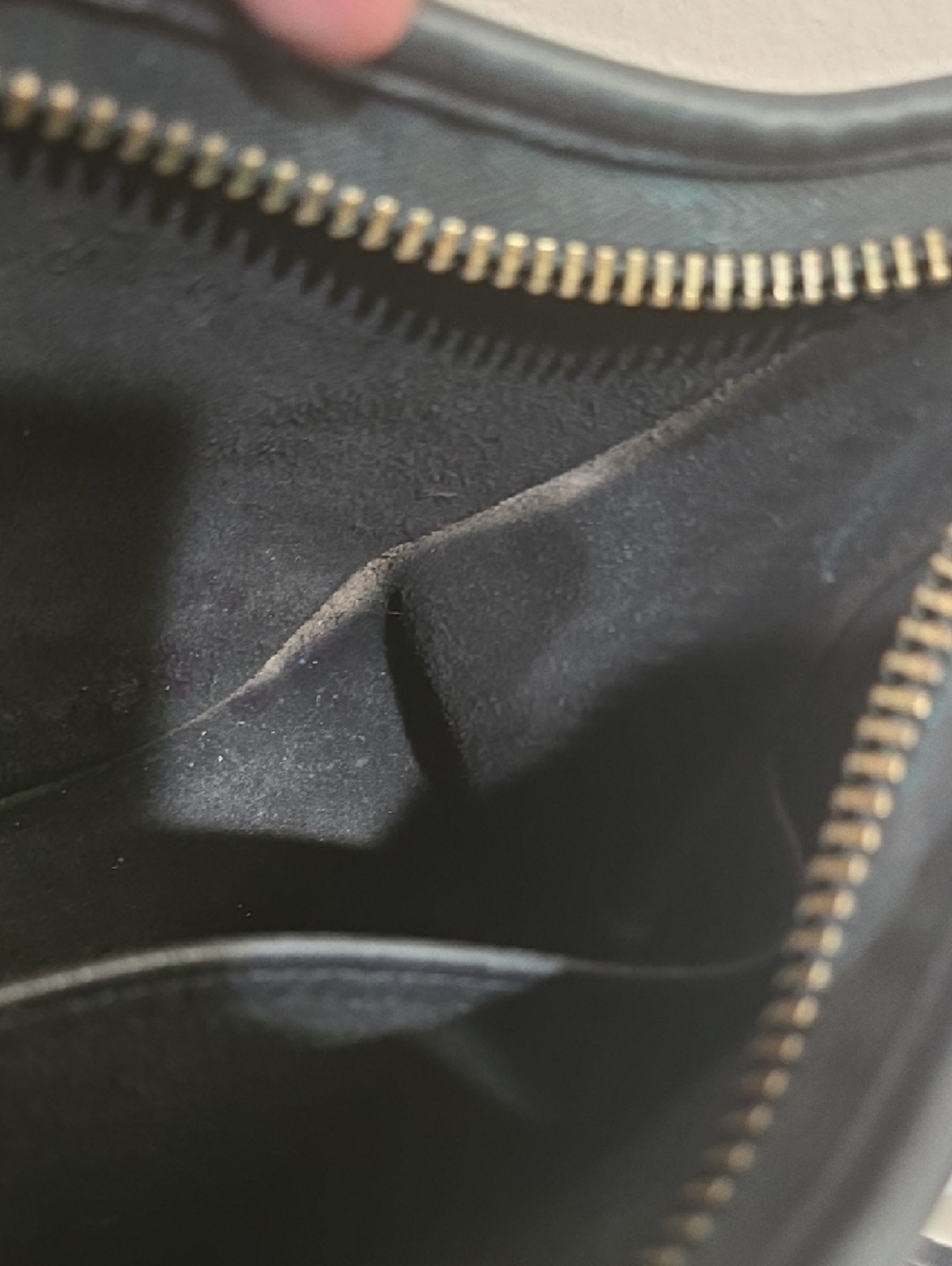 Vintage Coach Black Leather Hobo🌹 Crossbody with Gold-Tone Hardware - Picture 12 of 15